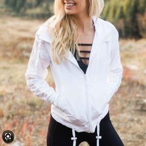 Zyia Activewear White Mesh Lined Jacket Hooded Thumb Holes Womens Size XLarge
